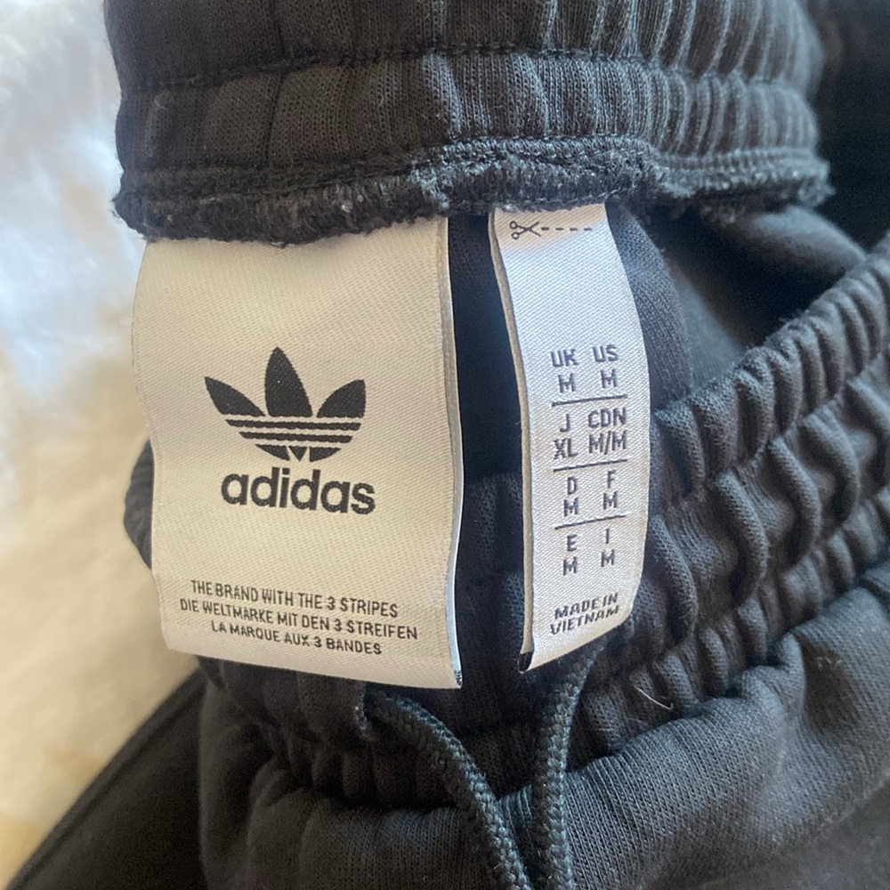Men’s adidas adicolor neuclassic joggers. So medium - Picture 3 of 7